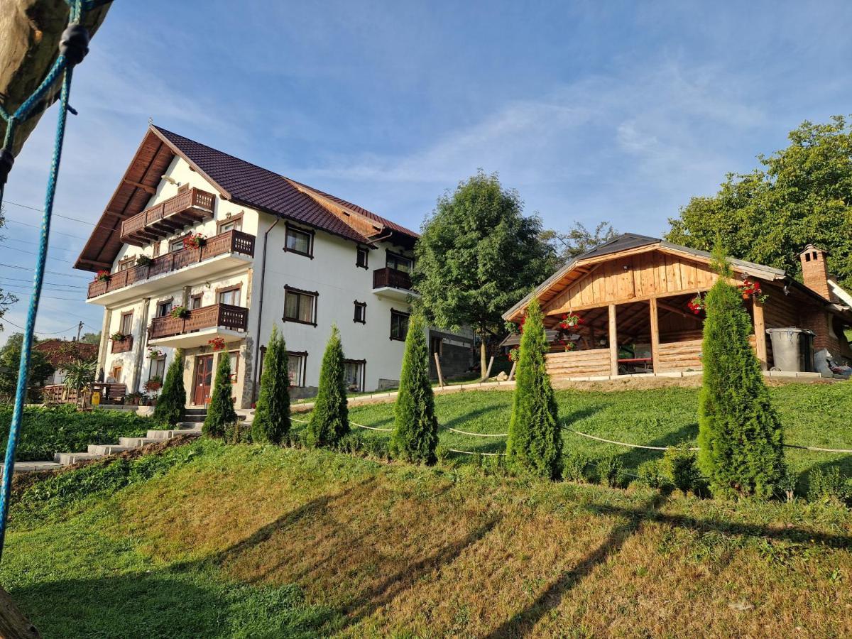 Вилла Ograda De La Munte Бран Экстерьер фото